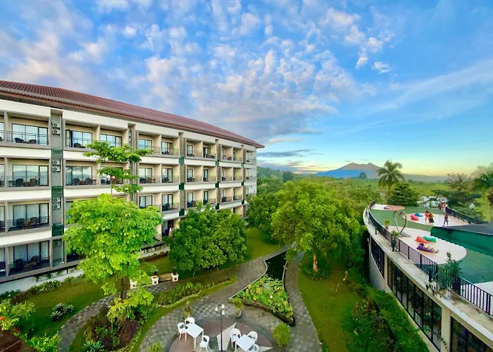 The Green Peak, Artotel Curated