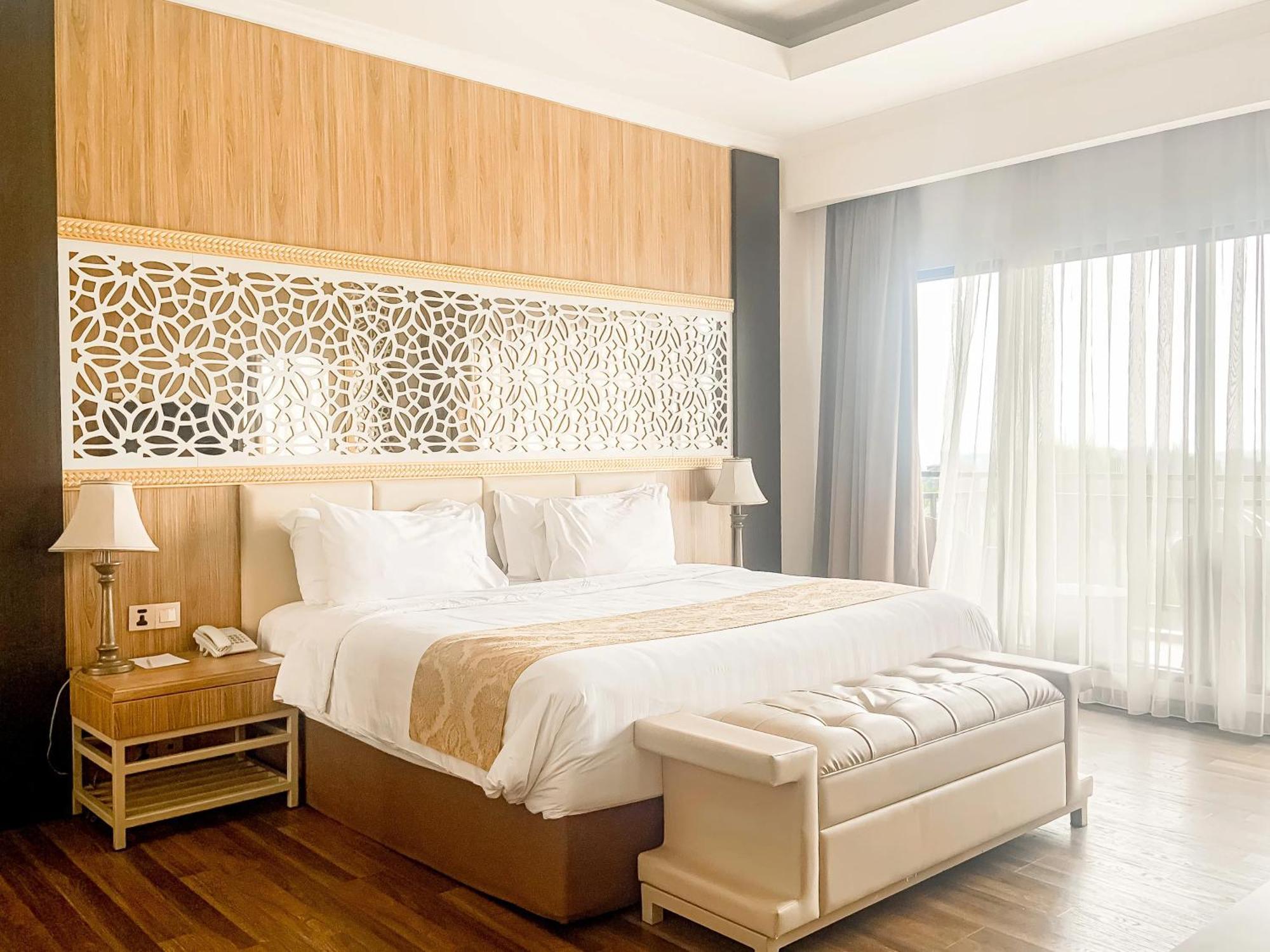 The Peak, Artotel Curated 4*