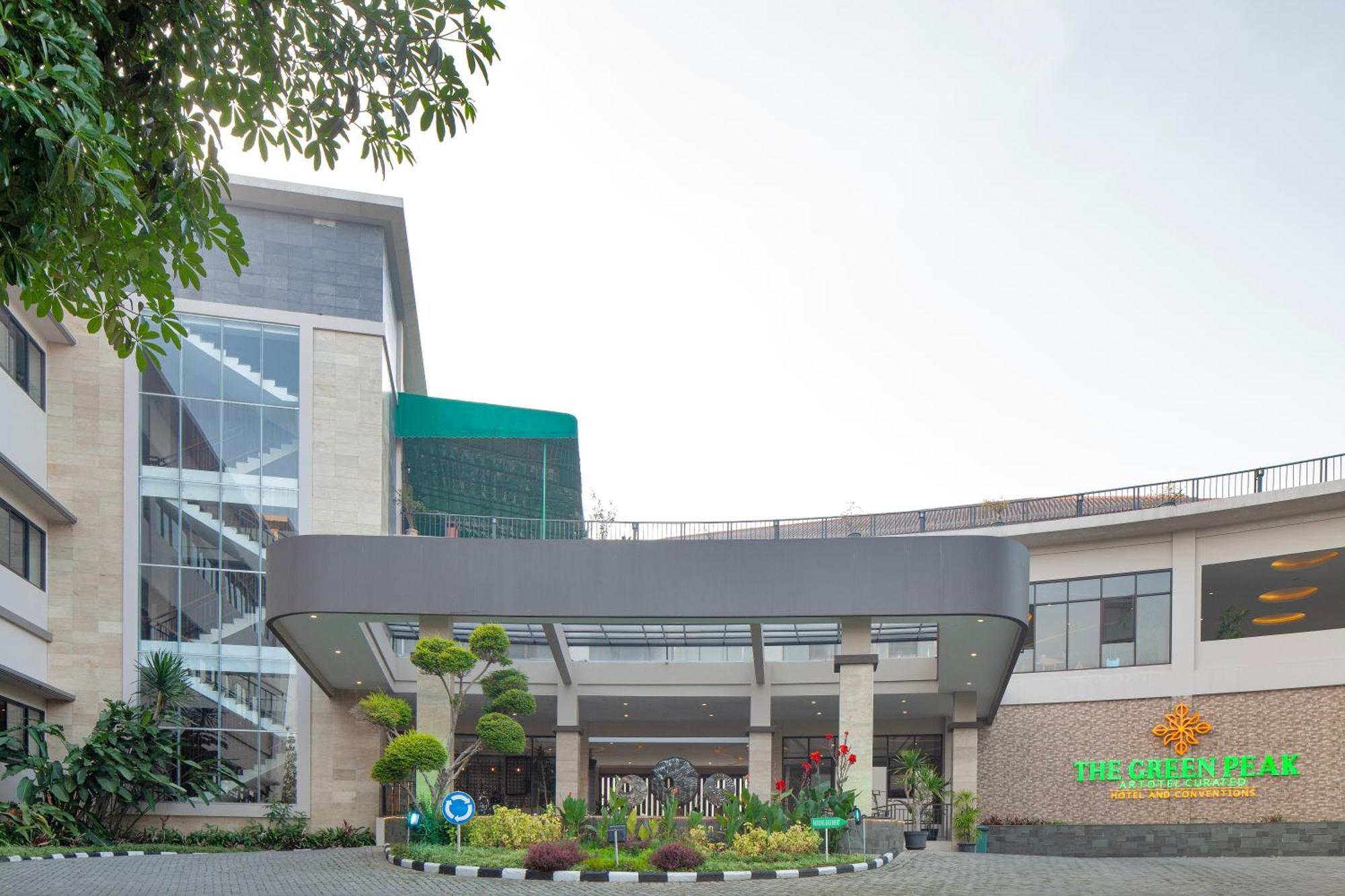 The Peak, Artotel Curated